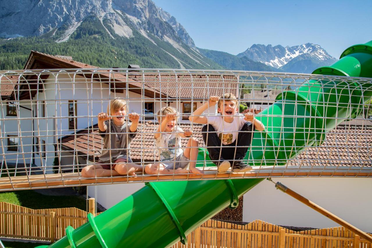 Hotel Tirolerhof - Familotel Zugspitze Ehrwald Exterior photo